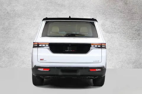 Discover undefined undefined Exterior Interior Images.Find all aspects and details of cars.