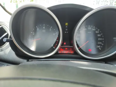 Mazda 3 Sedan 1.6L 2010