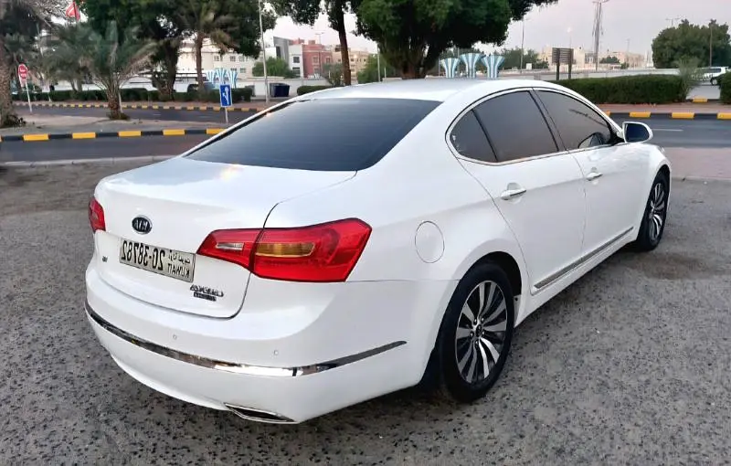 Kia Cadenza 2013