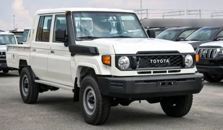 toyota land-cruiser-pickup image Toyota Land Cruiser Pick Up LC79 DOUBLE CABIN 4.2 DIESEL - STANDARD OPTIONS