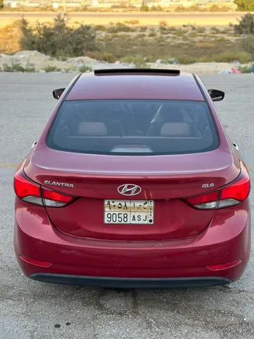 Hyundai Elantra 2015