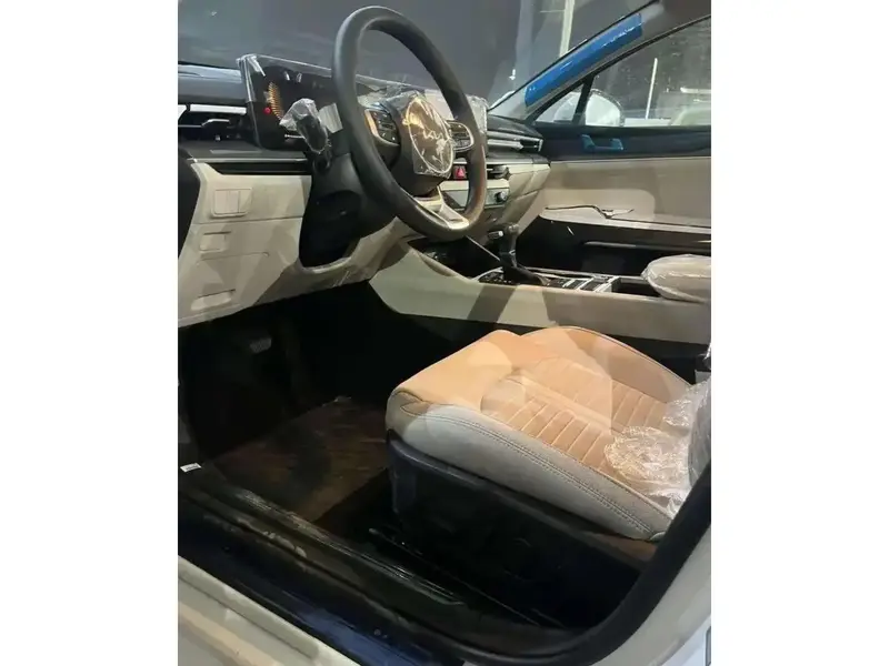 KIA K5 2025