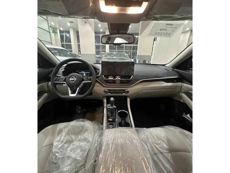 Nissan Altima 2025