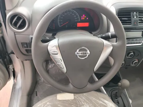 Discover undefined undefined Exterior Interior Images.Find all aspects and details of cars.