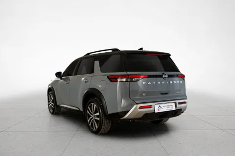 Nissan Pathfinder 3.5L SL 4WD 2024