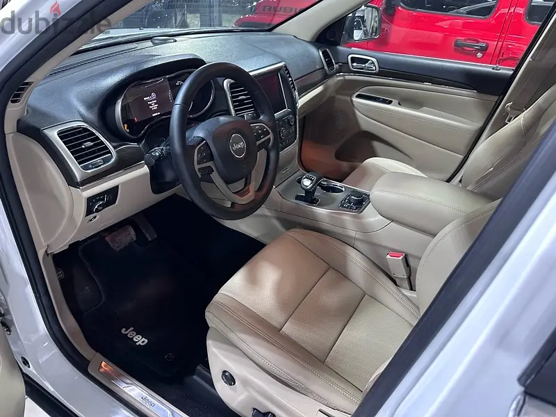 جيب جراند شيروكي 2014