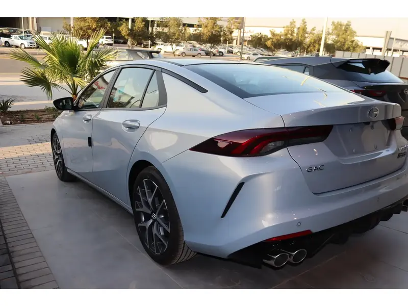 Discover undefined undefined Exterior Interior Images.Find all aspects and details of cars.