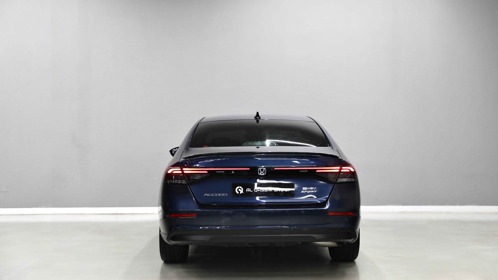 Discover undefined undefined Exterior Interior Images.Find all aspects and details of cars.