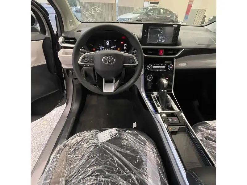 Toyota VELOZ 2025