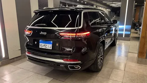 Discover undefined undefined Exterior Interior Images.Find all aspects and details of cars.