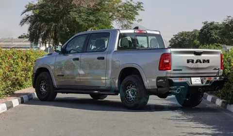 New RAM 1500 Big Horn Crew Cab 2025