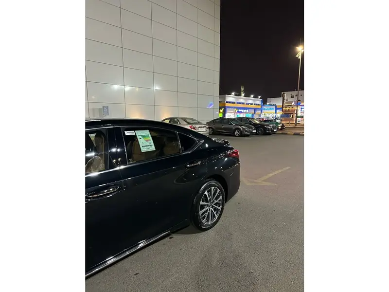 Lexus ES 2024