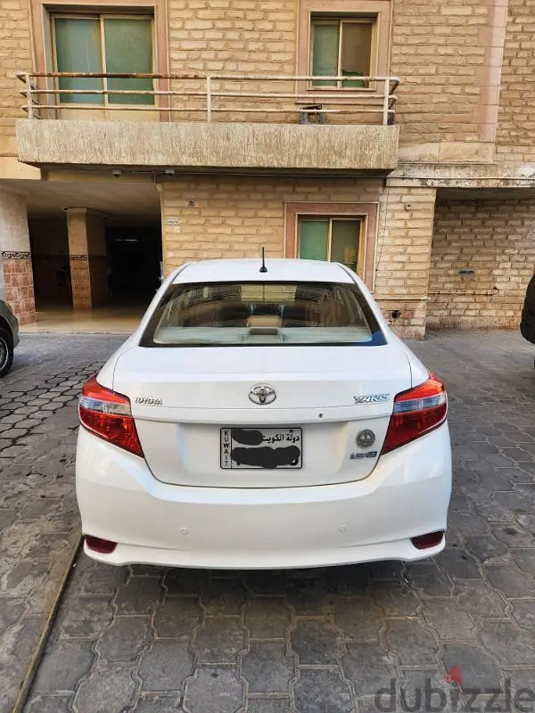 تويوتا يارس 2016