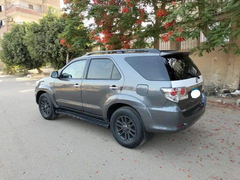 Discover undefined undefined Exterior Interior Images.Find all aspects and details of cars.