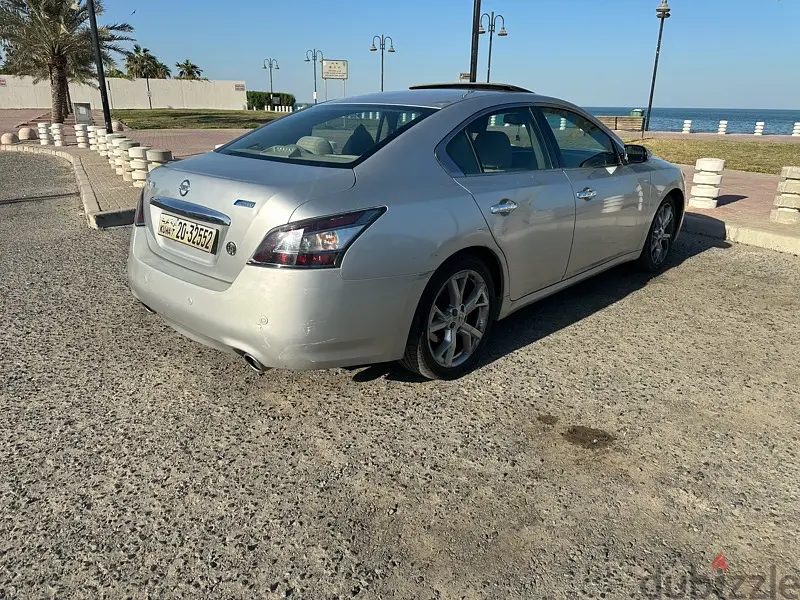 نيسان ماكسيما 2012