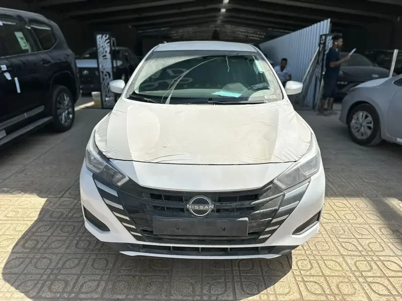 Nissan Sunny 2024