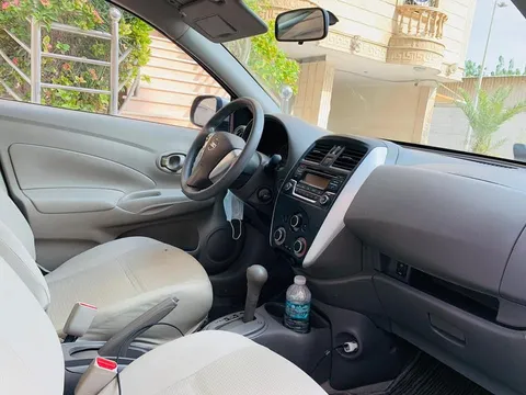 Discover undefined undefined Exterior Interior Images.Find all aspects and details of cars.