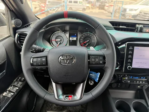 New Toyota Hilux 2025