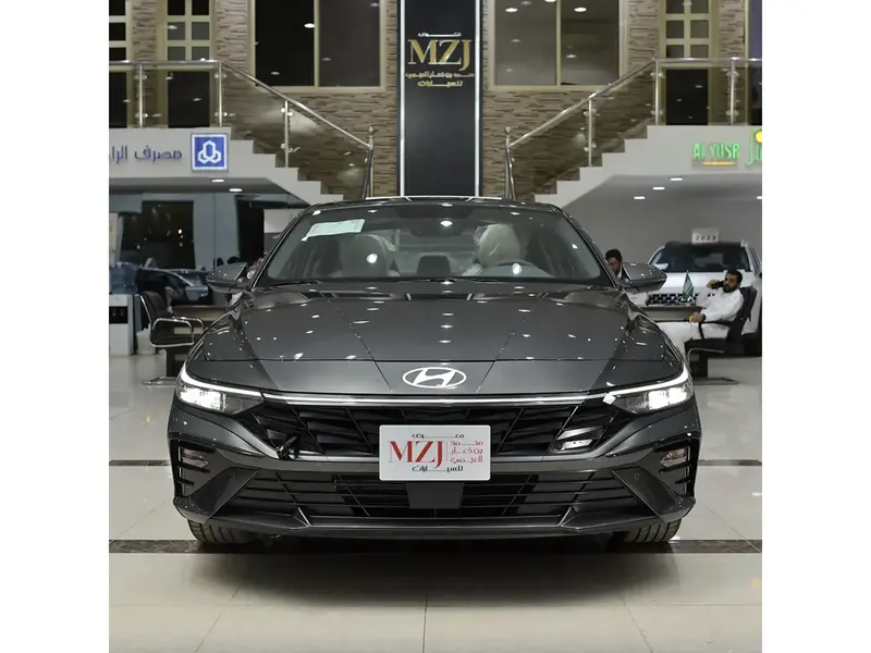 Hyundai Elantra 2025