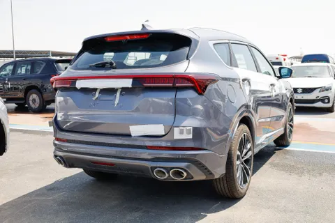 Discover undefined undefined Exterior Interior Images.Find all aspects and details of cars.