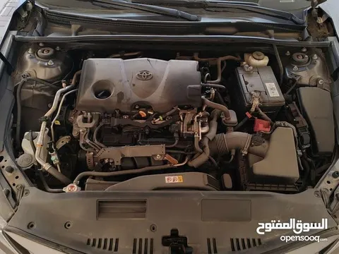 Toyota Camry 2.5L LE HEV (215 HP) 2020