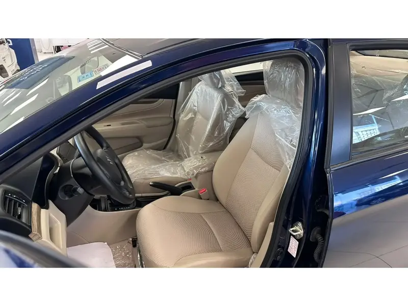Discover undefined undefined Exterior Interior Images.Find all aspects and details of cars.