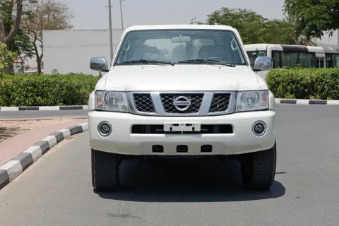 Discover undefined undefined Exterior Interior Images.Find all aspects and details of cars.