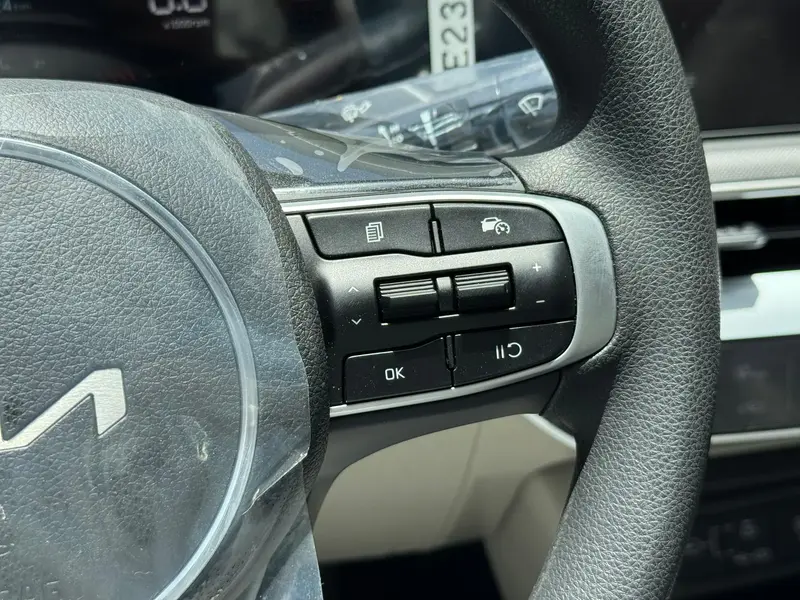 KIA K5 2025