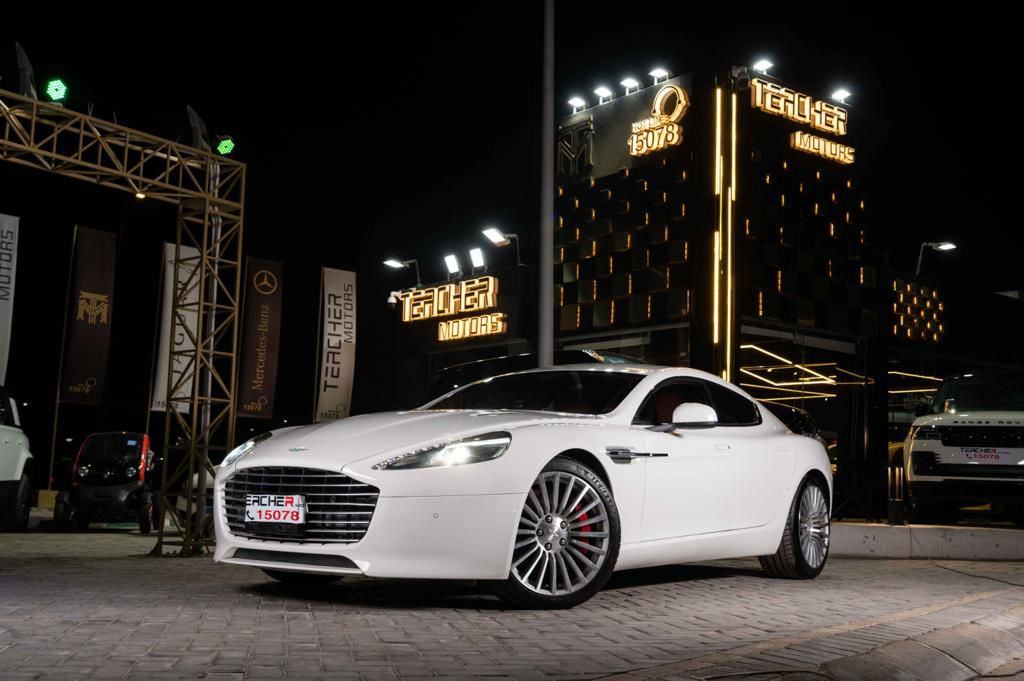 Aston Martin Rapid 2015