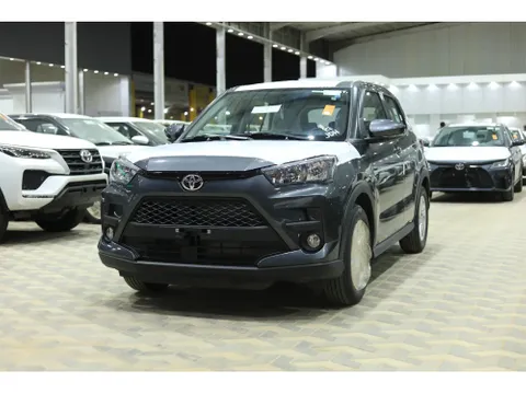 Discover undefined undefined Exterior Interior Images.Find all aspects and details of cars.