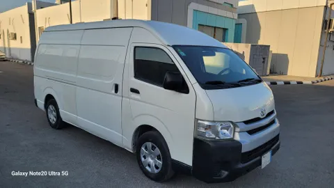 Toyota Hiace 2015