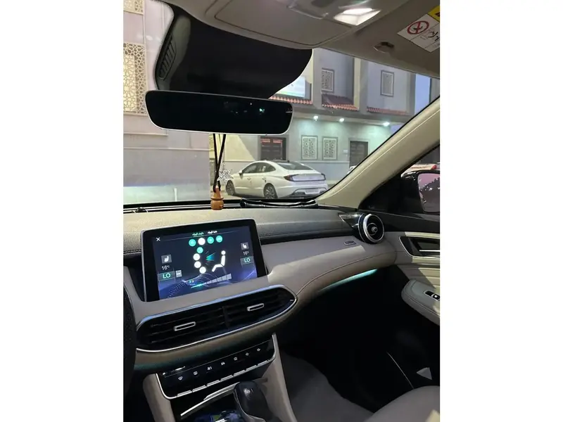MG HS 2020