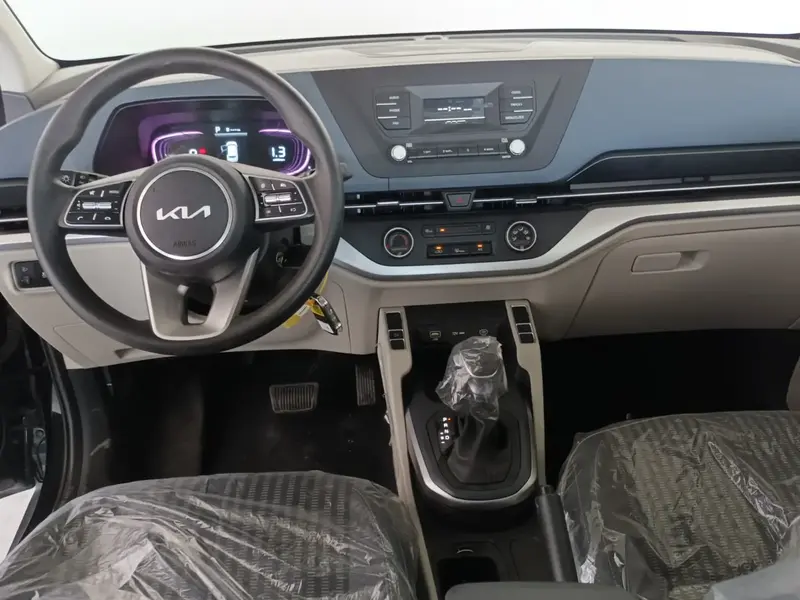 KIA Carens 2024