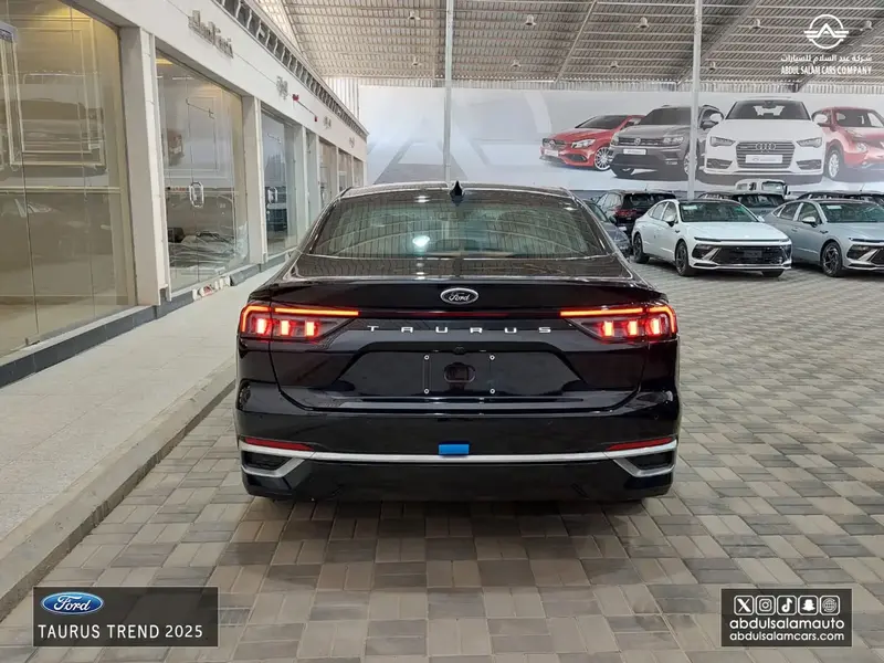 Ford Taurus 2025