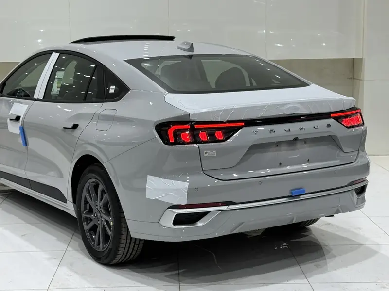 Ford Taurus 2025