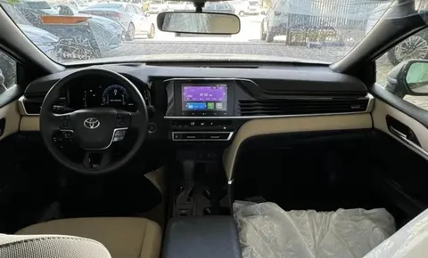New Toyota Camry  2.5L GLE (178 HP) 2025