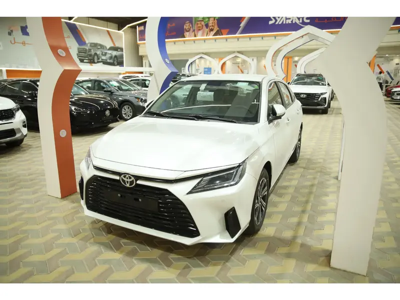 Discover undefined undefined Exterior Interior Images.Find all aspects and details of cars.