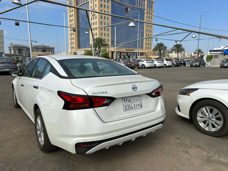 Nissan Altima 2022