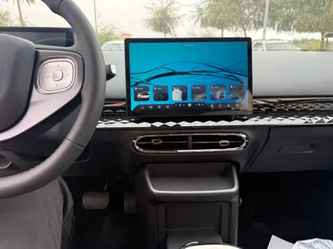 Discover undefined undefined Exterior Interior Images.Find all aspects and details of cars.
