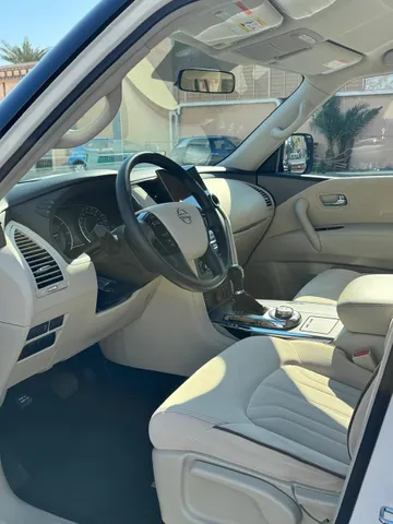 Nissan Patrol 4.0L XE  2024