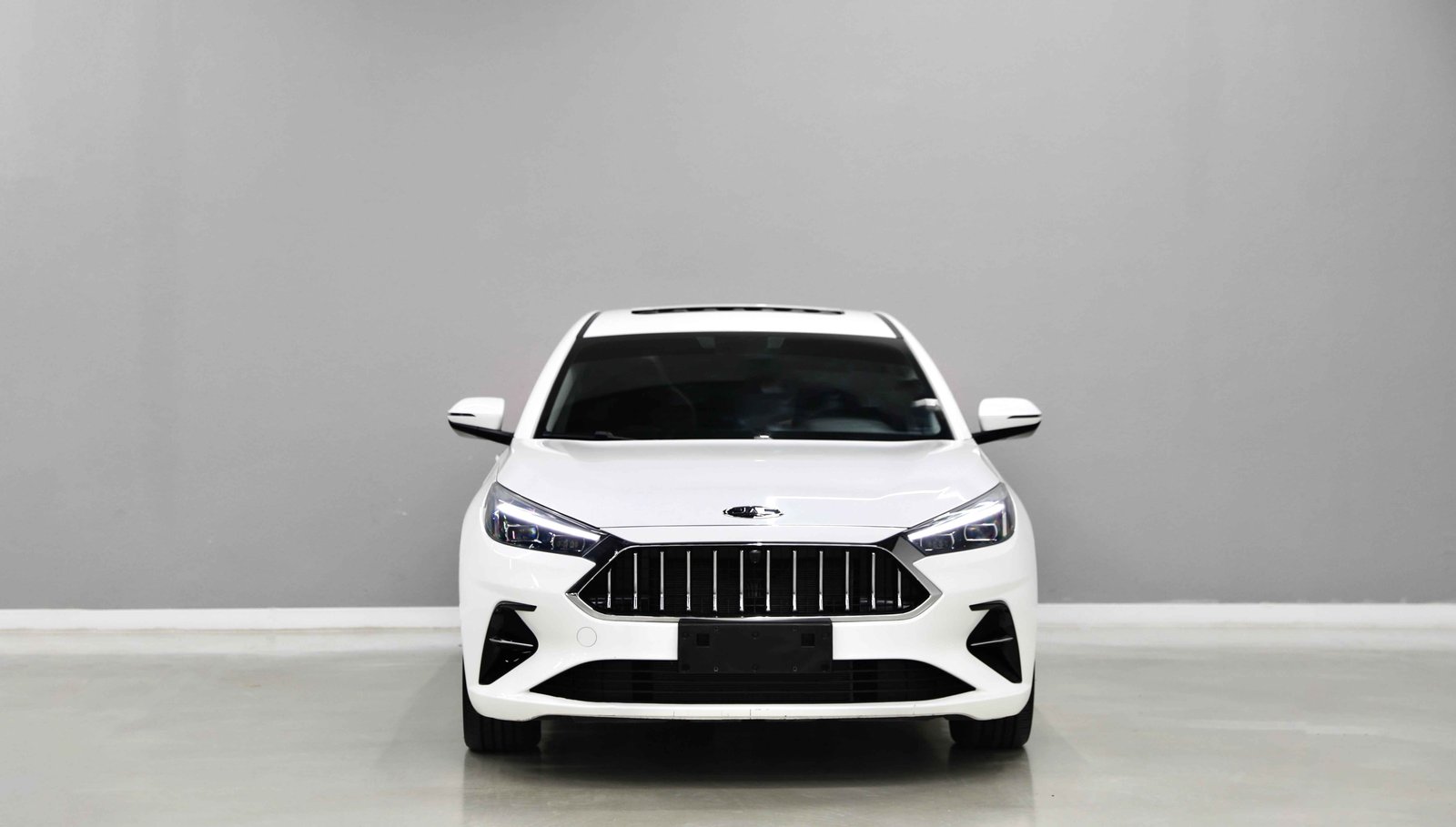 jac j7 image GCC | 1.5L | AED 650 monthly | Free Insurance + Registration | zero Downpayment