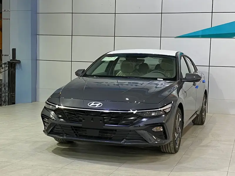 Hyundai Elantra 2025