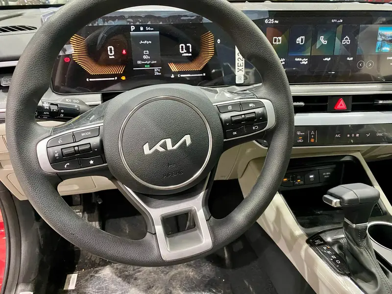 KIA K5 2025