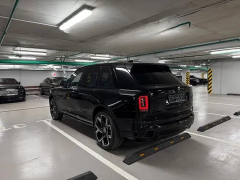 Discover undefined undefined Exterior Interior Images.Find all aspects and details of cars.