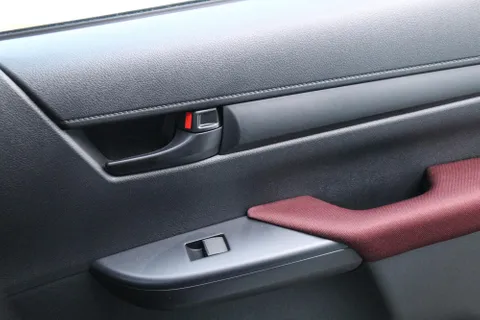Discover undefined undefined Exterior Interior Images.Find all aspects and details of cars.