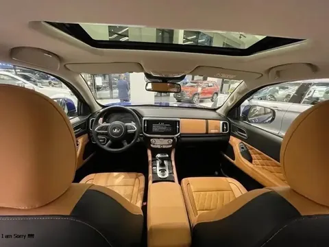Discover undefined undefined Exterior Interior Images.Find all aspects and details of cars.