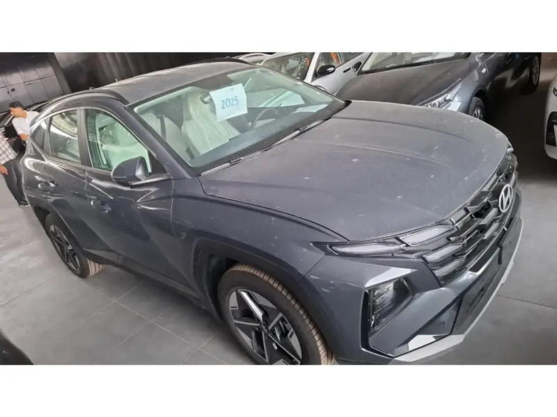 Discover undefined undefined Exterior Interior Images.Find all aspects and details of cars.