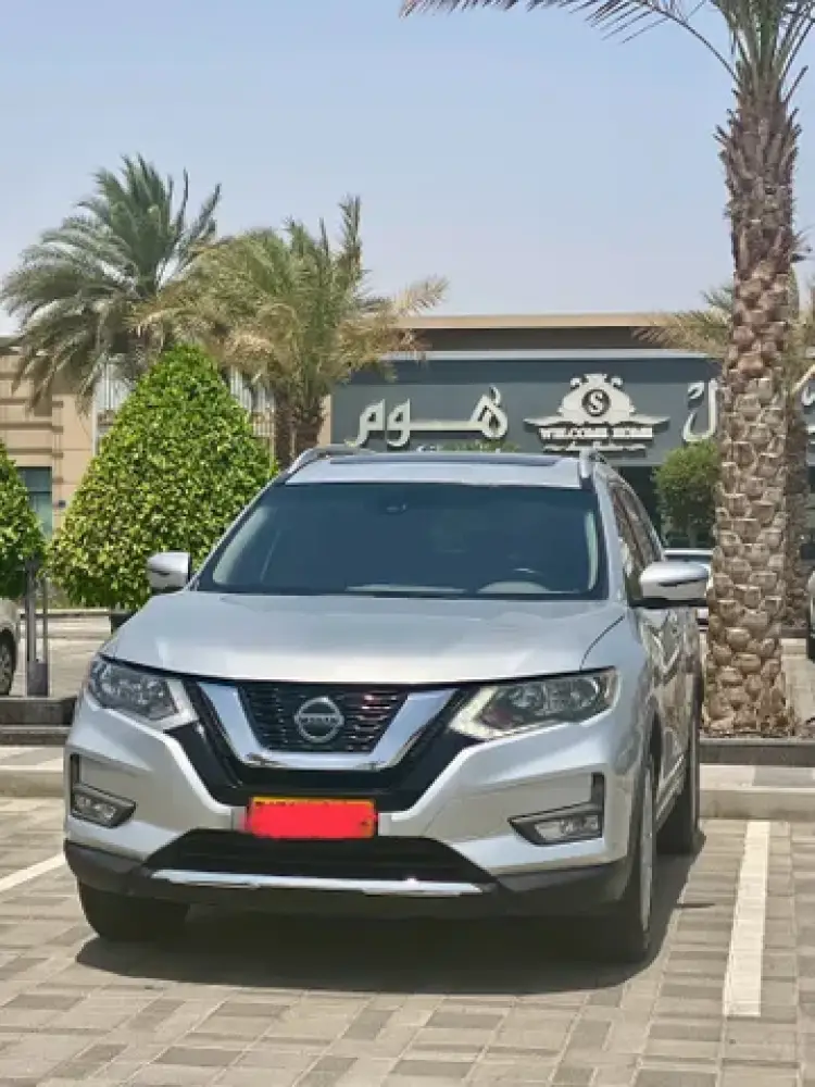 nissan rogue image Nissan Rogue SL AWD 2018