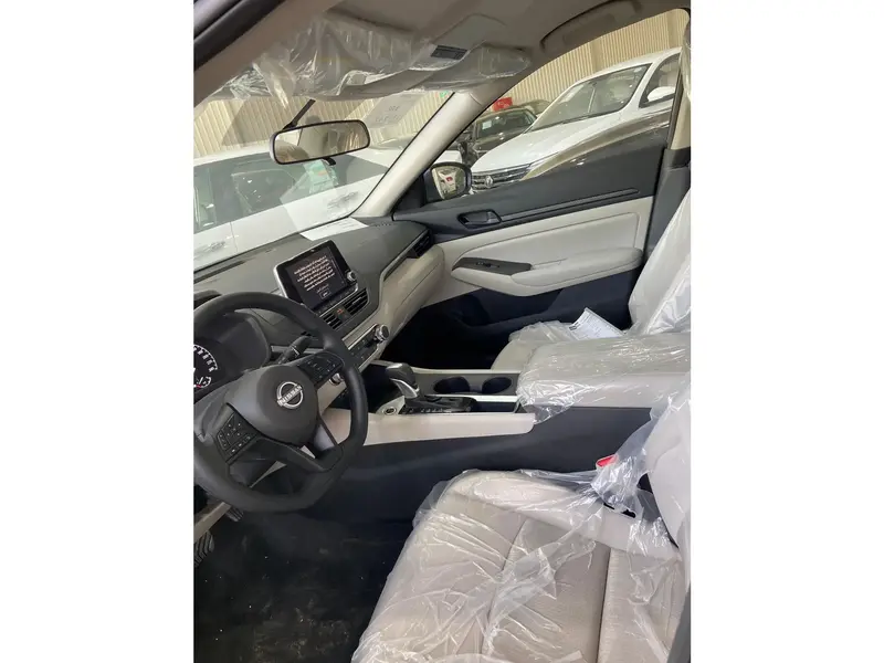 Nissan Altima 2025
