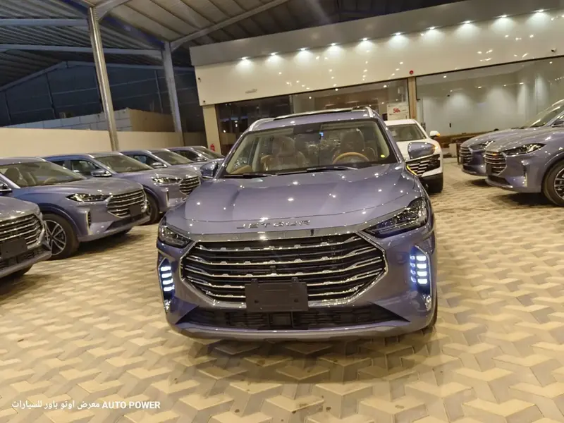 Discover undefined undefined Exterior Interior Images.Find all aspects and details of cars.